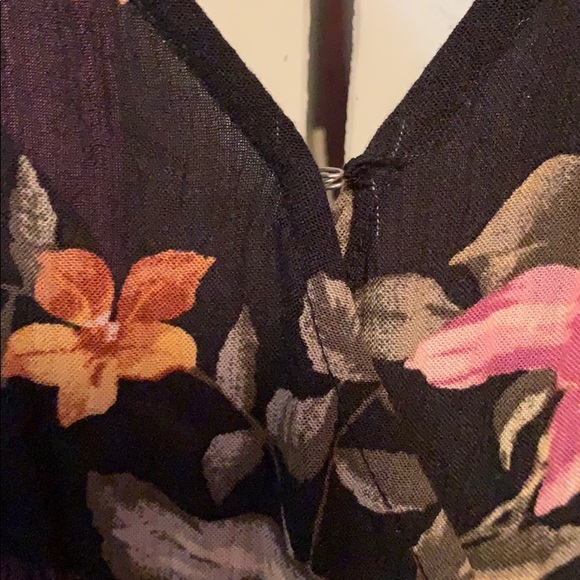 AE Floral Jumpsuit - Picture 3 of 4